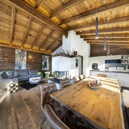 Chalet Chalet In Neukirchen Near Ski Lift Neukirchen am Grossvenediger